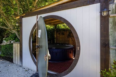 Photo of property in 187 South Road, Hawera, 4610