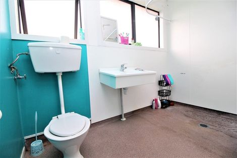 Photo of property in 12 Harwell Place, Mangere, Auckland, 2022