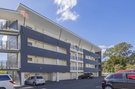 Photo of property in Albany Central, 7d/210 Dairy Flat Highway, Albany, Auckland, 0632