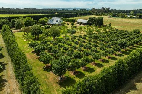 Photo of property in 973 Hoskyns Road, West Melton, Christchurch, 7671