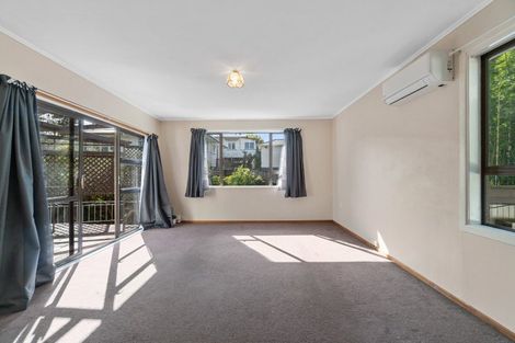 Photo of property in 21 Nikau Street, New Lynn, Auckland, 0600