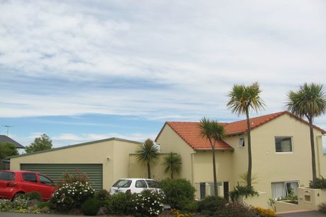 Photo of property in 4 Somerton Rise, Westmorland, Christchurch, 8025