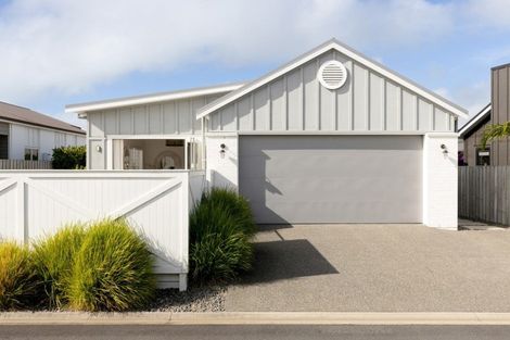 Photo of property in 4 Ascarina Way, Papamoa Beach, Papamoa, 3118