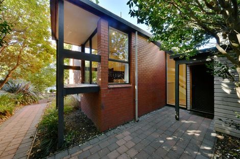 Photo of property in 28 Camberwell Place, Avonhead, Christchurch, 8042