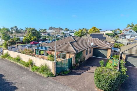 Photo of property in 21 Fairway Drive, Kerikeri, 0230