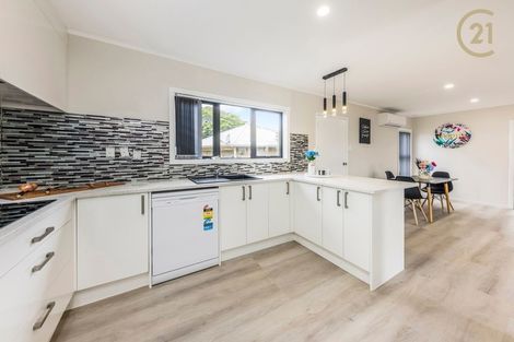 Photo of property in 24 Oratu Place, Manurewa, Auckland, 2102