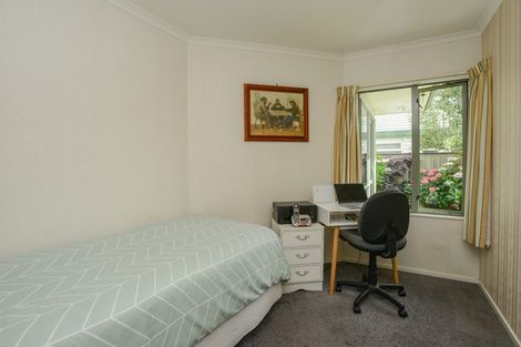 Photo of property in 12 Flemington Place, Taradale, Napier, 4112