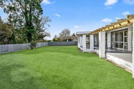 Photo of property in 28 Totara Drive, St Andrews, Hamilton, 3200