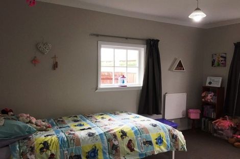 Photo of property in 14f1- Raukawa Grove, Trentham, Upper Hutt, 5018