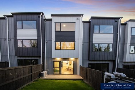 Photo of property in 19 Don Oliver Lane, Glen Eden, 0602