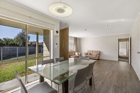 Photo of property in 25 Rosemead Place, Randwick Park, Auckland, 2105