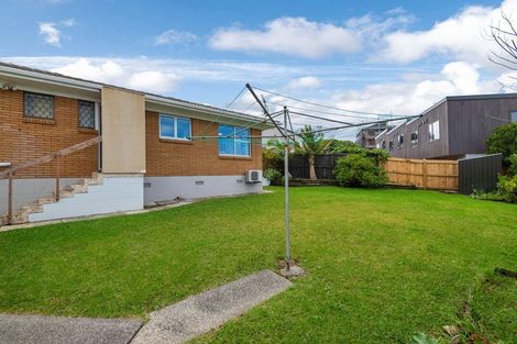 Photo of property in 5/9 Manuka Road, Bayview, Auckland, 0629