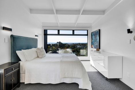 Photo of property in 40d Awanui Street, Merrilands, New Plymouth, 4312