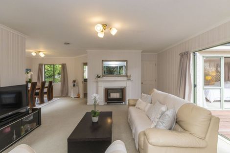 Photo of property in 2 The Glen, Hokowhitu, Palmerston North, 4410