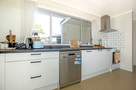 Photo of property in 35 Wellington Street, Te Hapara, Gisborne, 4010