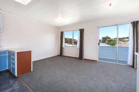 Photo of property in 10/22 Bay Drive, Titahi Bay, Porirua, 5022