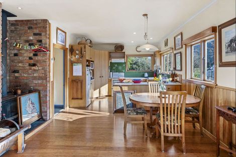 Photo of property in 1287 Okains Bay Road, Okains Bay, 7583