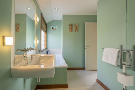 Photo of property in 93 Gallagher Drive, Tairua, 3508