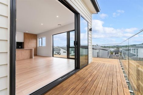 Photo of property in 9 Whale Bay Rise, Gulf Harbour, 0930