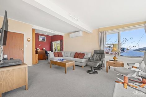 Photo of property in 7 Manor Drive, Stokes Valley, Lower Hutt, 5019