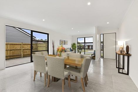 Photo of property in 4 Taikura Avenue, Red Beach, 0932