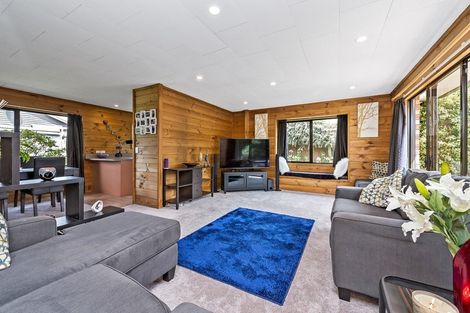 Photo of property in 98 Springs Road, Hornby, Christchurch, 8042