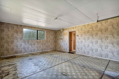 Photo of property in 1407 Devon Road, Brixton, Waitara, 4382
