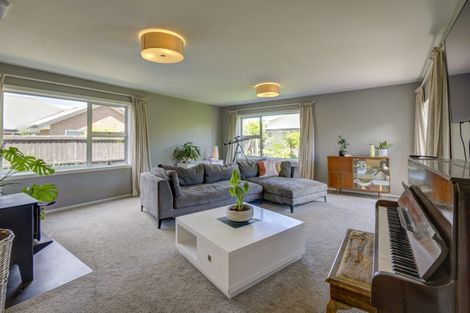 Photo of property in 6 Franklin Drive, Rangiora, 7400