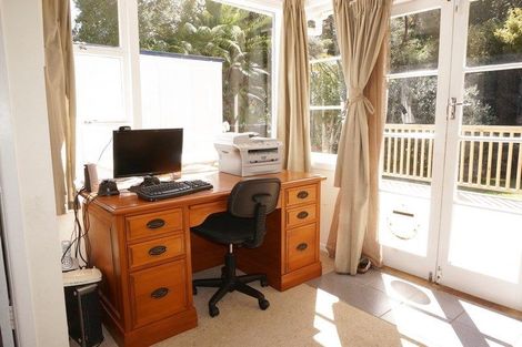 Photo of property in 35 Birdwood Road, Swanson, Auckland, 0612