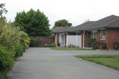 Photo of property in 2/38 Waimairi Road, Upper Riccarton, Christchurch, 8041