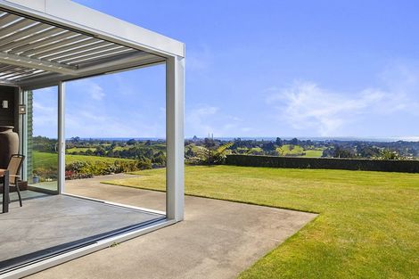 Photo of property in 62 Atkinson Road, Hurworth, New Plymouth, 4371