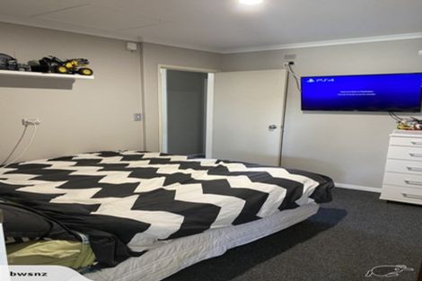 Photo of property in 23 Seabreeze Place, Papamoa Beach, Papamoa, 3118