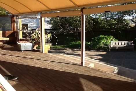 Photo of property in 95 Ocean View Road, Hillcrest, Auckland, 0627