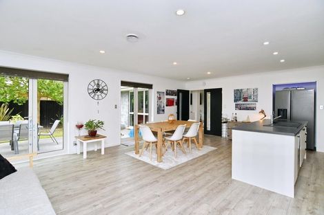 Photo of property in 34 Oxford Road, Rangiora, 7400