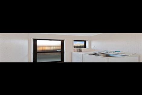 Photo of property in 423 Harewood Road, Harewood, Christchurch, 8051
