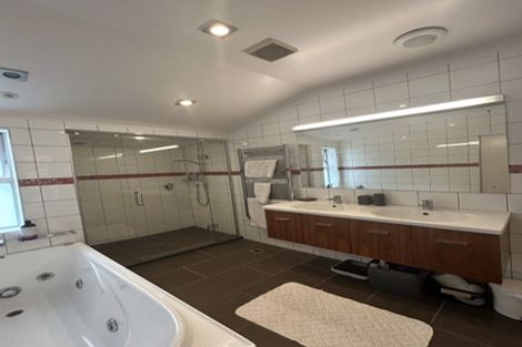 Photo of property in 12a Glenmore Street, Thorndon, Wellington, 6011