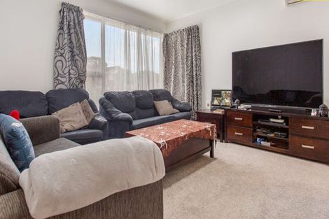 Photo of property in 61 Heybridge Street, Manurewa, Auckland, 2102