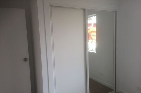 Photo of property in 2 Burgundy Park Avenue, Henderson, Auckland, 0612
