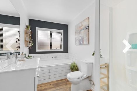 Photo of property in 12 Leicester Street, Jacks Point, 9371