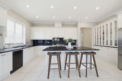 Photo of property in 100 Hunter Drive, Awatoto, Napier, 4110