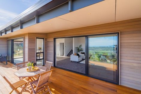 Photo of property in 92 Kotare Street, Waikanae, 5036