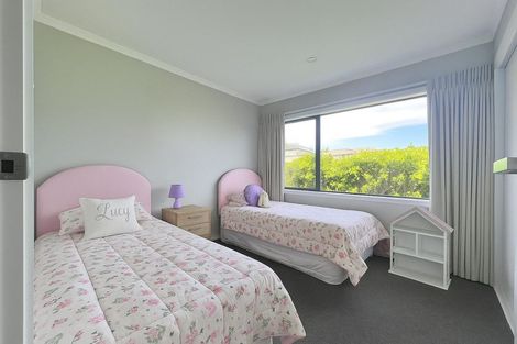 Photo of property in 71 John Burke Drive, Aotea, Porirua, 5024