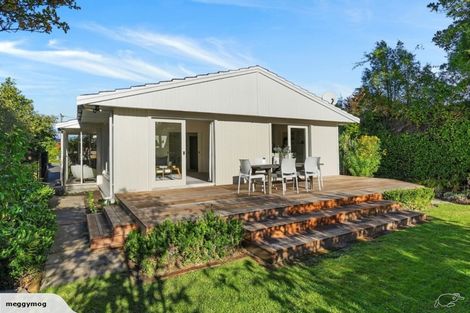 Photo of property in 15 Wairarapa Terrace, Merivale, Christchurch, 8014