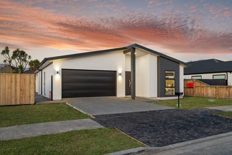 Photo of property in 13 Wexford Crescent, Halswell, Christchurch, 8025