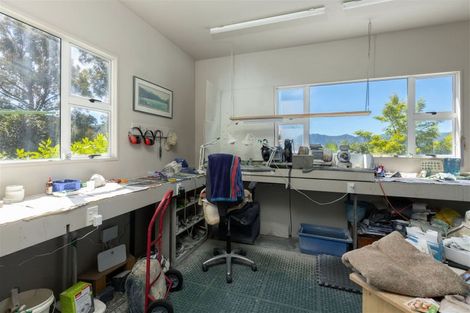 Photo of property in 2 Marina View, Waikawa, Picton, 7281