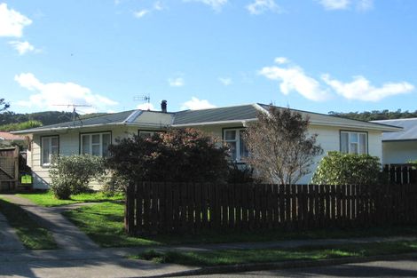 Photo of property in 22 Kairanga Crescent, Wainuiomata, Lower Hutt, 5014