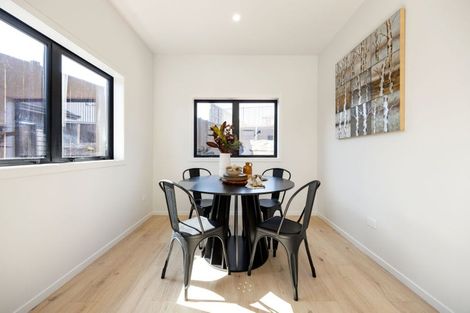 Photo of property in 37 Taahunui Rise, Peacocke, 3206