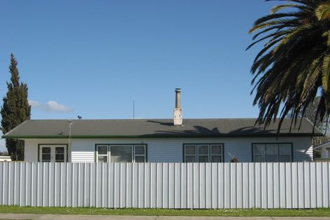 Photo of property in 10 Kauri Street, Edgecumbe, 3120