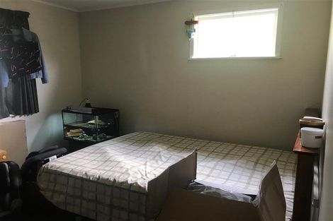 Photo of property in 40 Tahi Terrace, Glen Eden, Auckland, 0602