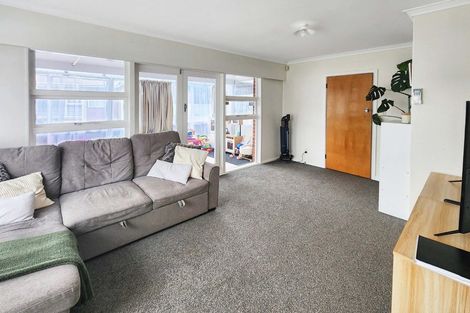 Photo of property in 10 Amberley Grove, Hutt Central, Lower Hutt, 5010